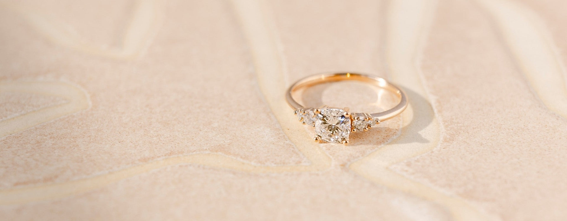 Solitaires épaulés