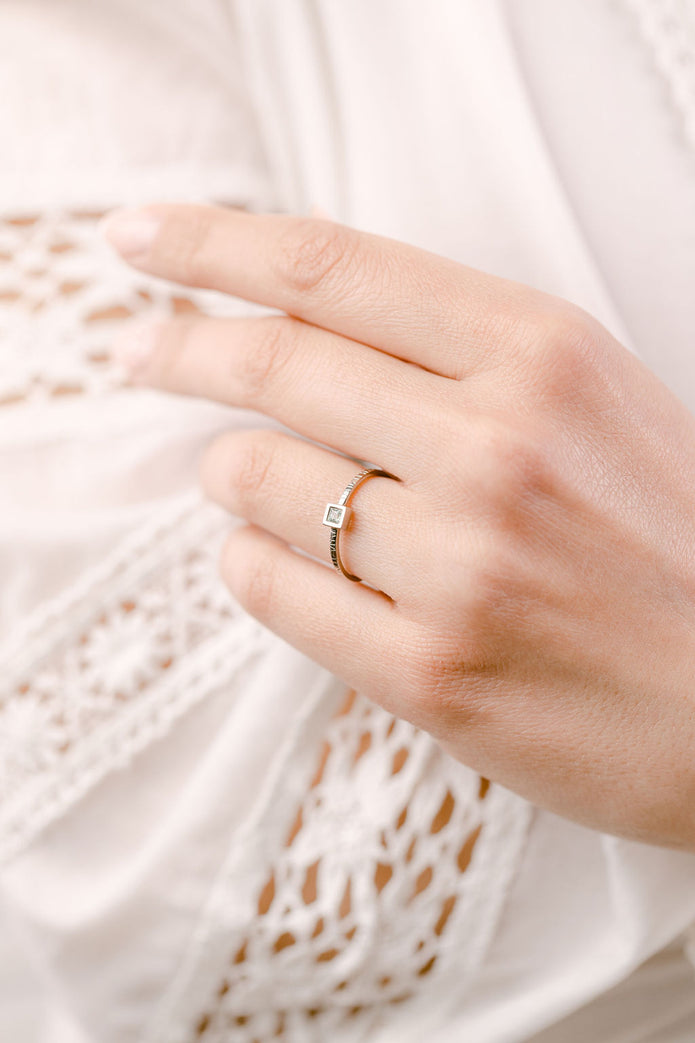 Bague de fiançailles Valentine avec diamant blanc 