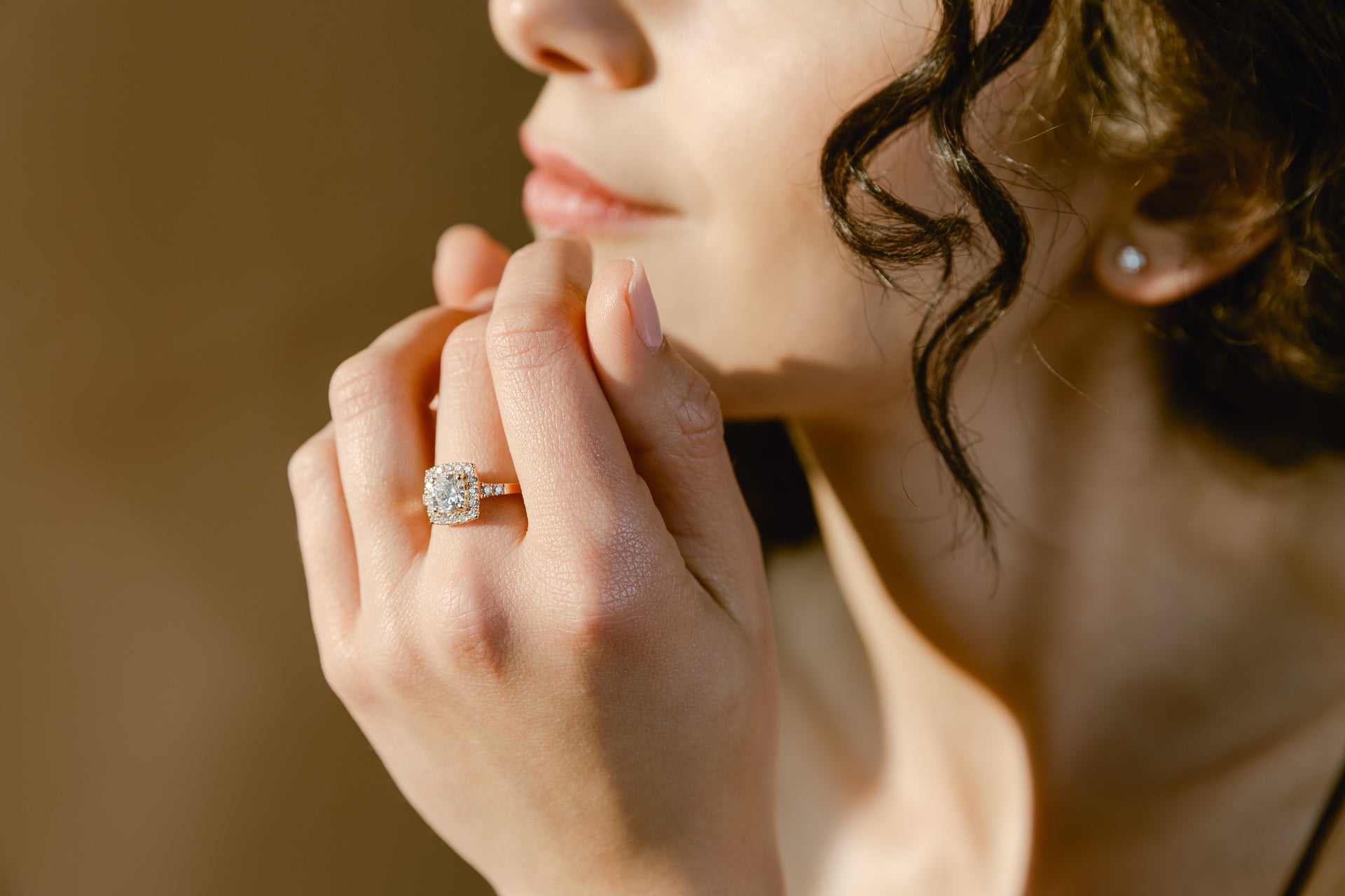 Solitaires entourés