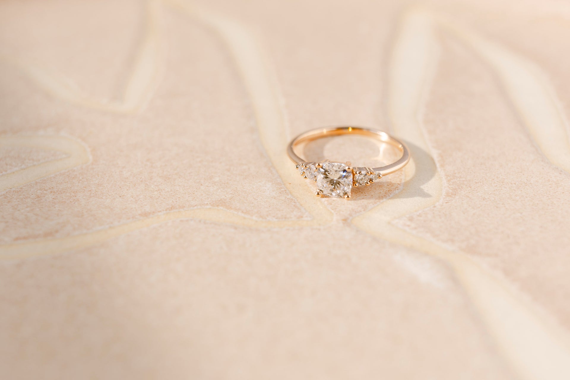 Solitaires épaulés