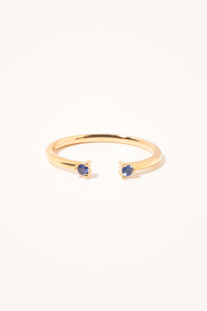 Clara saphirs bleus