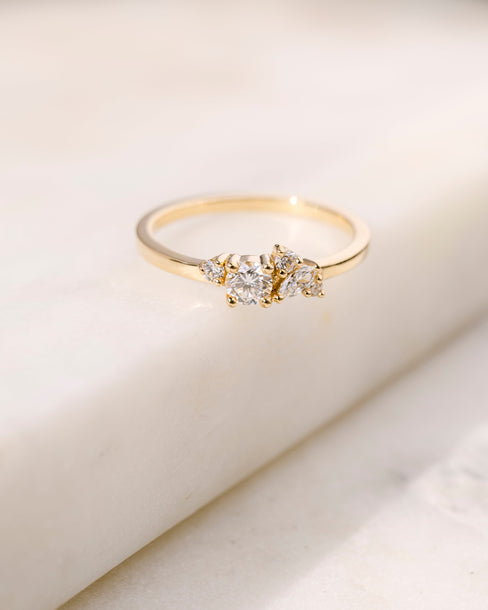 Bague de fiançailles constellation de diamants