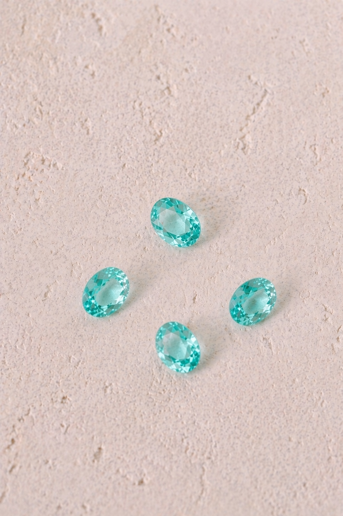 Lot de plusieurs tourmalines Paraiba, des pierres bleus turquoises rares